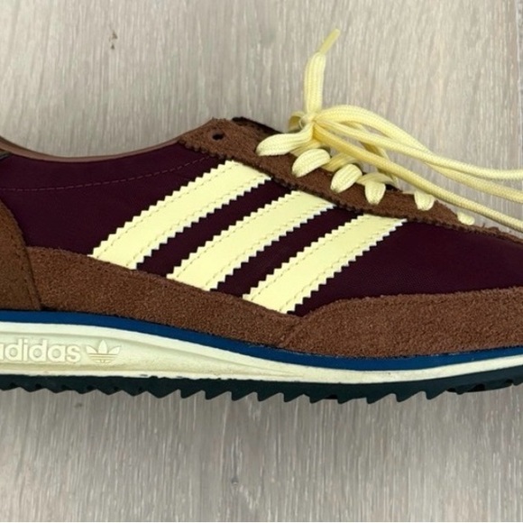 adidas Shoes - Adidas SL 72 OG – W 5.5 M 4.5 (Worn twice, excellent condition)